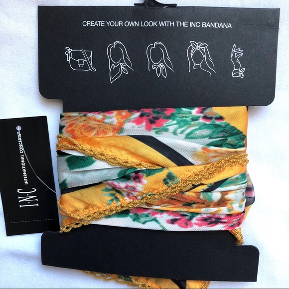 NWT INC Macy's Bandana Scarf Rose Floral LOVE - Picture 4 of 4